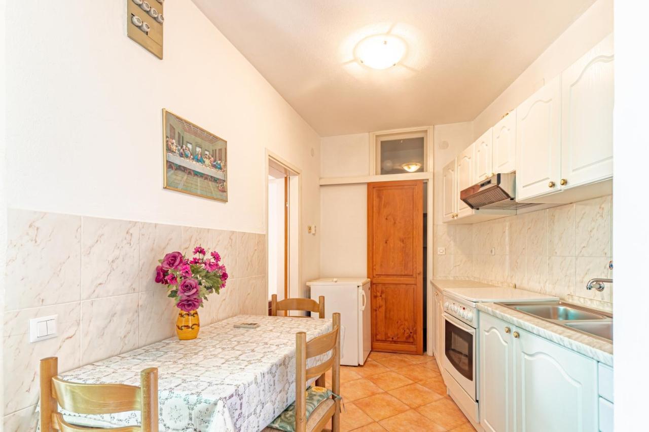 Apartments And Rooms With Parking Space Hvar - 15706 Hvar Town Kültér fotó